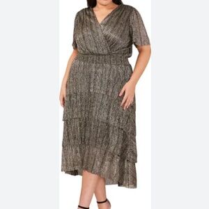 Vince Camuto Black and gold dress v neck sleigh all day 1x NEW party time